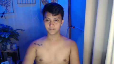 Snapshot of innocent_neil143 chatting on 01-22-25, 05:59 Neil online show from 01-22-25, 05:59