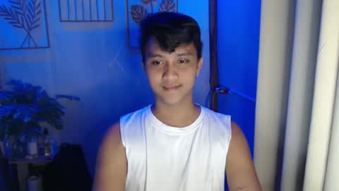 Snapshot of innocent_neil143 chatting on 01-30-25, 12:59 Neil online show from 01-30-25, 12:59