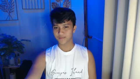 Snapshot of innocent_neil143 chatting on 01-31-25, 11:35 Neil online show from 01-31-25, 11:35