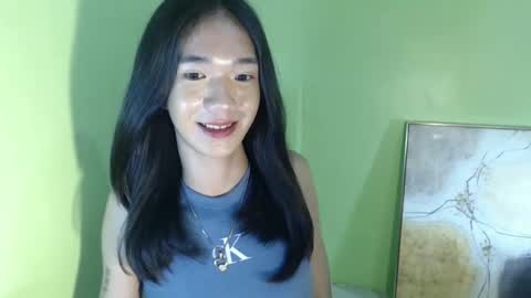 Snapshot of innocent_reign69 chatting on 02-17-25, 07:04 Reign online show from 02-17-25, 07:04