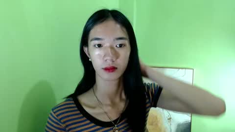 Snapshot of innocent_reign69 chatting on 02-19-25, 12:57 Reign online show from 02-19-25, 12:57