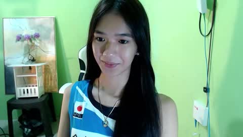 Snapshot of innocent_reign69 chatting on 09-27-25, 11:59 Reign online show from 09-27-25, 11:59