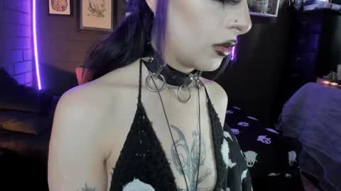   SANIA  online show from 10-15-25, 05:35