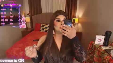 Snapshot of insatiablesexqueen chatting on 11-07-25, 09:42 tasha online show from 11-07-25, 09:42