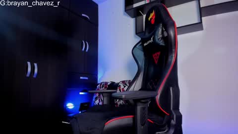 Brayan Chavez online show from 02-19-25, 08:12