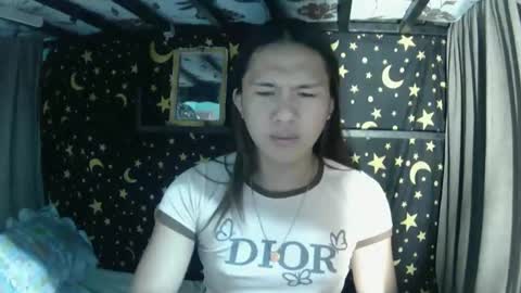 Snapshot of insulting_whoreifica chatting on 01-02-25, 08:39 MAXINE online show from 01-02-25, 08:39