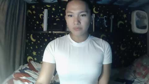 Snapshot of insulting_whoreifica chatting on 05-24-26, 07:46 MAXINE online show from 05-24-26, 07:46