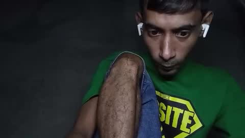 interne8famous online show from 11-10-25, 03:44