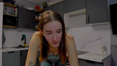 Snapshot of internetsexplorer chatting on 12-08-24, 10:36 Bernadette  Join  online show from 12-08-24, 10:36