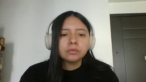 Iris 3 online show from 10-28-25, 03:04