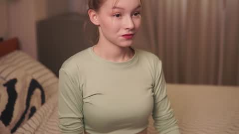 Avie online show from 03-13-26, 01:51