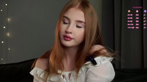 Snapshot of inthelabyrinthsofmysoul chatting on 02-01-25, 02:13 Ellie online show from 02-01-25, 02:13
