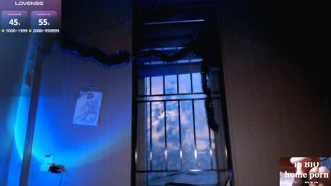 Cassie online show from 03-10-25, 01:21