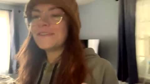 Snapshot of intothewoodswego chatting on 11-10-25, 01:32 IntoTheWoodsWeGo online show from 11-10-25, 01:32