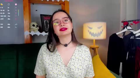 Mia online show from 10-29-25, 01:08