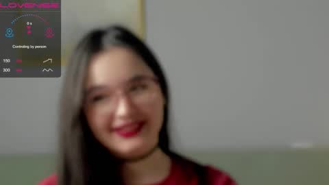 Mia online show from 11-03-25, 01:08