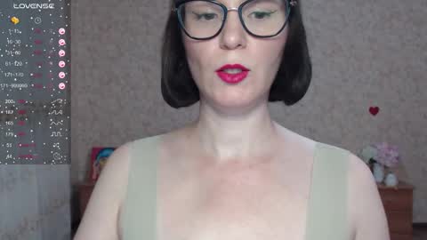 IrenLarasani online show from 09-20-25, 12:28