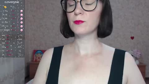 IrenLarasani online show from 10-03-25, 07:05