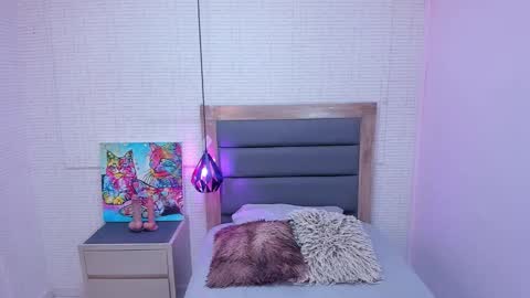  I R E N N E online show from 03-04-26, 12:44