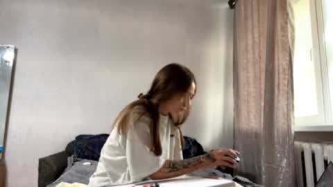 Snapshot of irinaballesteros chatting on 09-09-25, 09:09 Evie online show from 09-09-25, 09:09