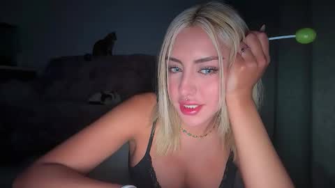 Snapshot of irinanovnahs chatting on 03-24-26, 01:43 Im Irina online show from 03-24-26, 01:43