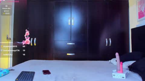 IrisVianca online show from 02-25-25, 05:15