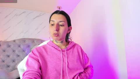 iris_77 online show from 11-03-25, 04:30