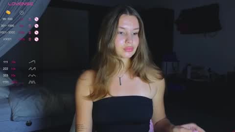 Snapshot of iris_chat chatting on 02-04-25, 12:11 online show from 02-04-25, 12:11