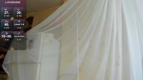 Snapshot of iris_crispy chatting on 09-24-25, 03:15 Iris online show from 09-24-25, 03:15