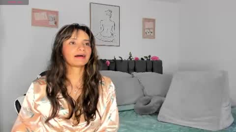 Snapshot of iris_evans__ chatting on 06-10-26, 03:33 iris online show from 06-10-26, 03:33