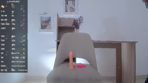 Snapshot of iris_jackson chatting on 10-04-25, 12:14 iris_jackson online show from 10-04-25, 12:14