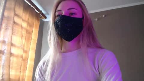 Lily online show from 09-21-25, 11:56