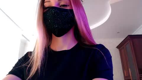 Lily online show from 06-08-26, 04:40