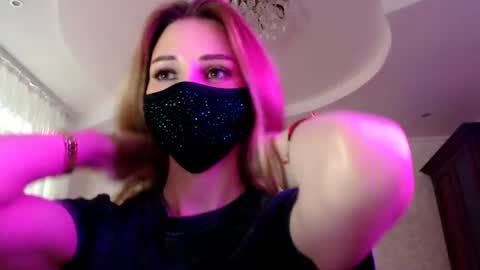 Lily online show from 06-23-26, 05:00