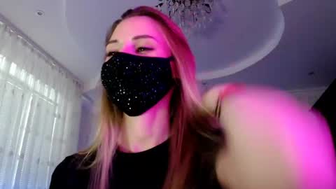 Lily online show from 06-24-26, 05:56