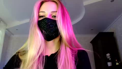Lily online show from 07-21-26, 05:04