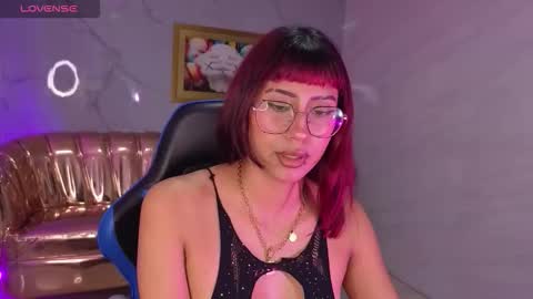 Snapshot of iris_vlahos_s chatting on 11-08-25, 08:51 Iris online show from 11-08-25, 08:51