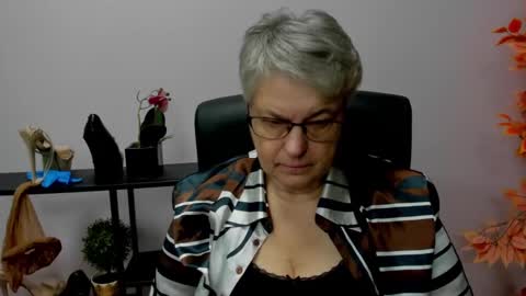 I R I S online show from 12-17-24, 07:18