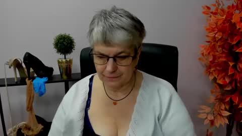 I R I S online show from 12-20-24, 11:10