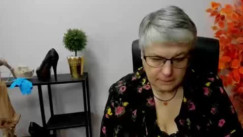 I R I S online show from 12-30-24, 10:21