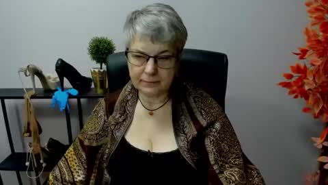 I R I S online show from 02-24-25, 07:11