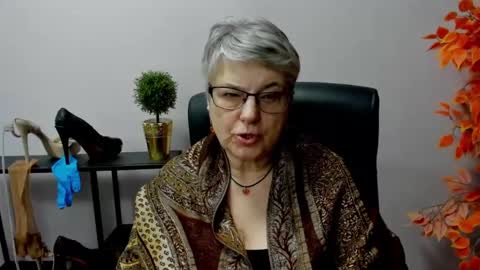 I R I S online show from 02-25-25, 10:58