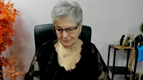 Snapshot of iris_xdesire chatting on 10-29-25, 07:21 I R I S online show from 10-29-25, 07:21