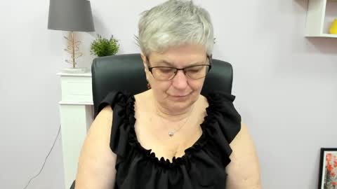 I R I S online show from 05-11-26, 05:57