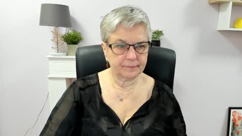 I R I S online show from 05-13-26, 06:22