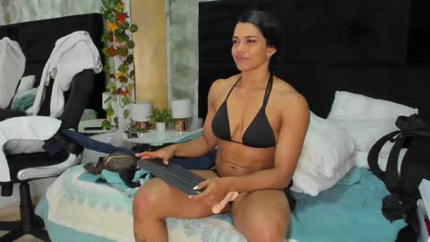 Iris Fit online show from 02-10-25, 01:35