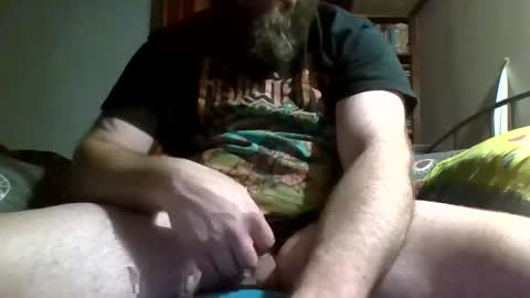 Snapshot of irishadz chatting on 05-25-26, 01:44 irishadz online show from 05-25-26, 01:44