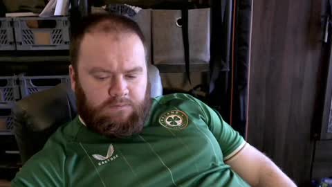 twitter theirishman205 online show from 01-07-25, 03:54