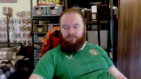 twitter theirishman205 online show from 09-12-25, 12:16