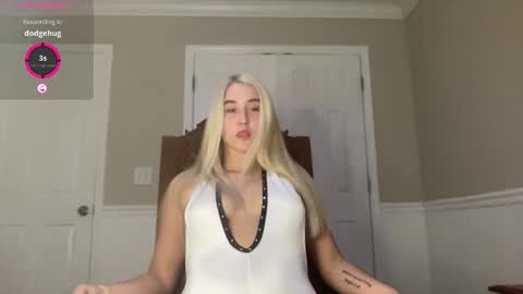 Irispink1 online show from 10-22-25, 12:33